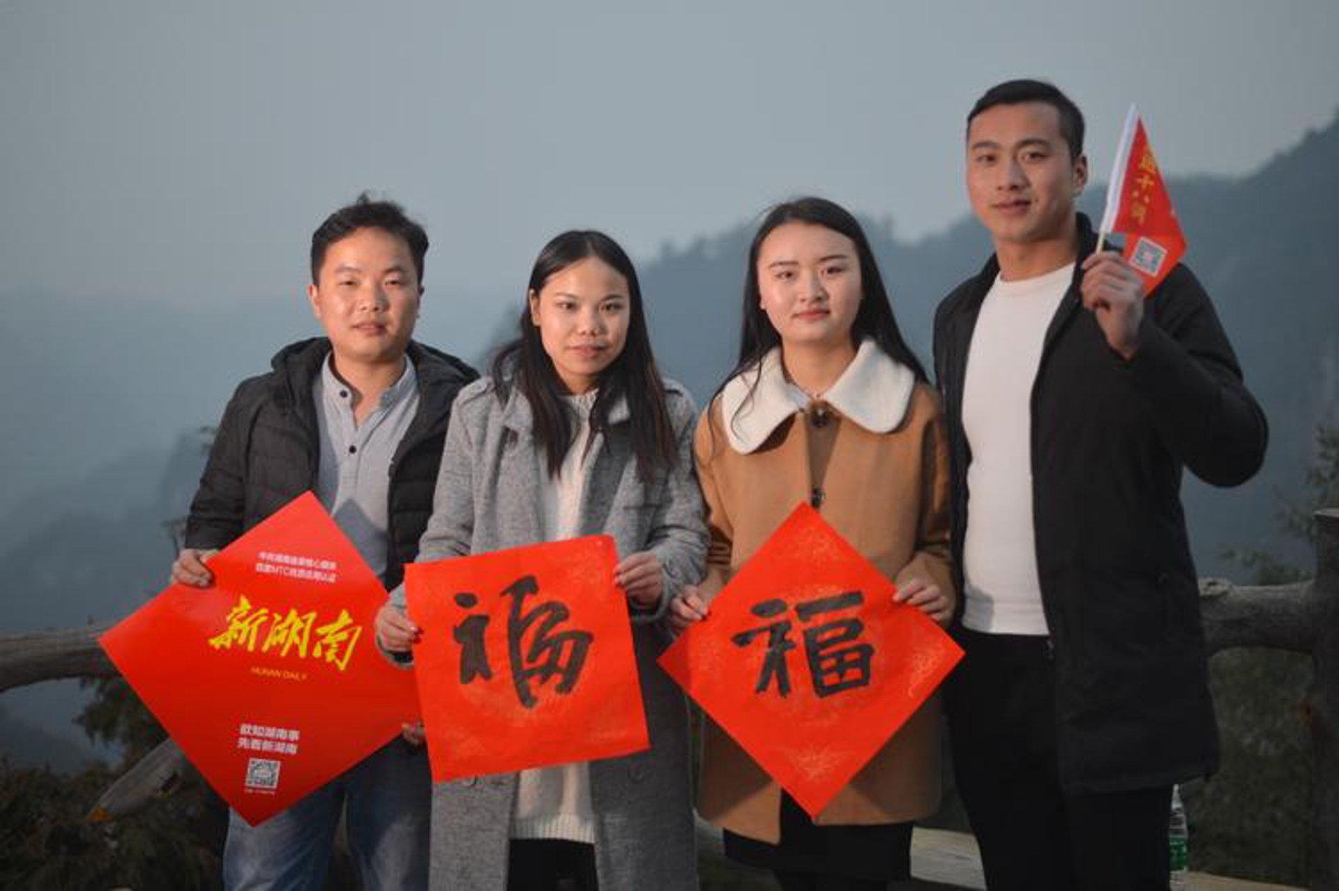 商务礼品定制：企业形象的无声代言